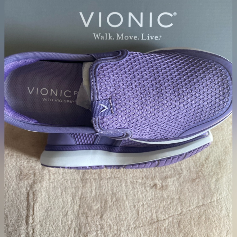 VIONIC 💜 BRAND NEW SNEAKERS size 5